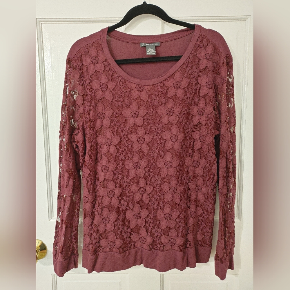 Adrianna Papell Long Sleeve Lace Top